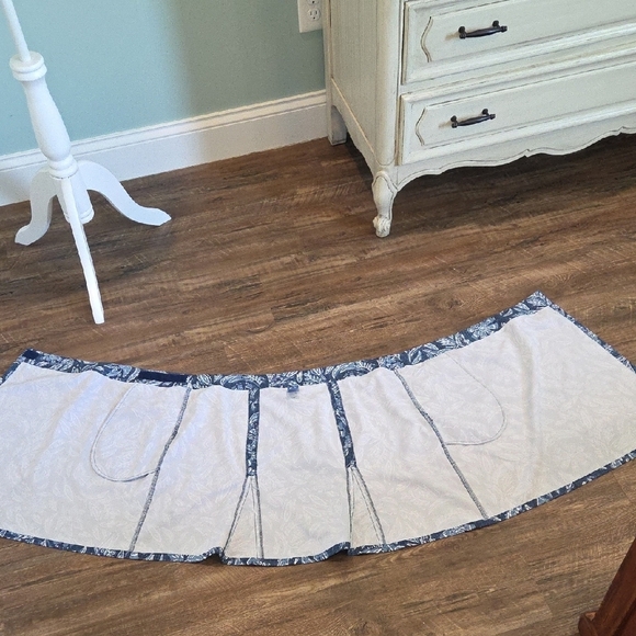 Ripskirt Hawaii Navy Floral Mini Skirt - Picture 9 of 9